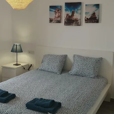 House First Line Of The Sea Holiday home