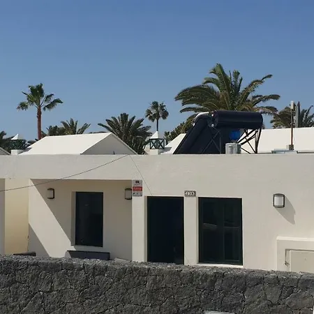 Holiday home House First Line Of The Sea *