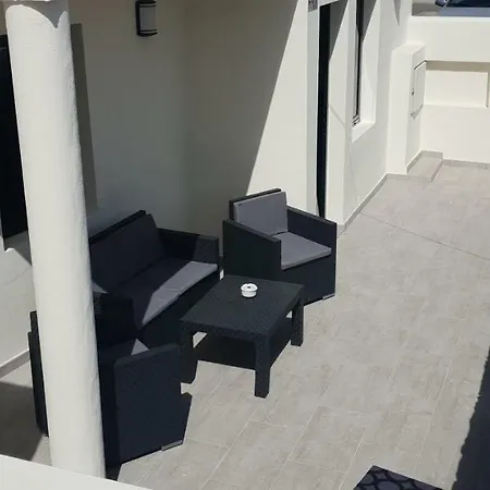 Holiday home House First Line Of The Sea *